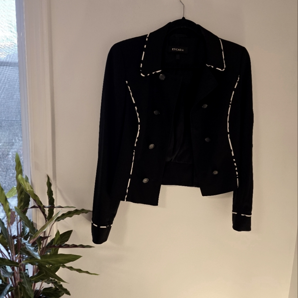 Escada blazer